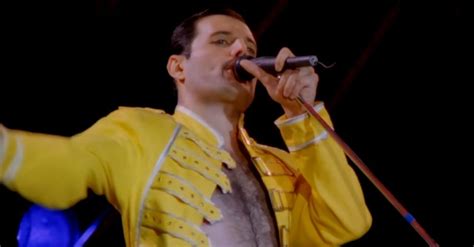 Ex revela como descobriu que Freddie Mercury era gay